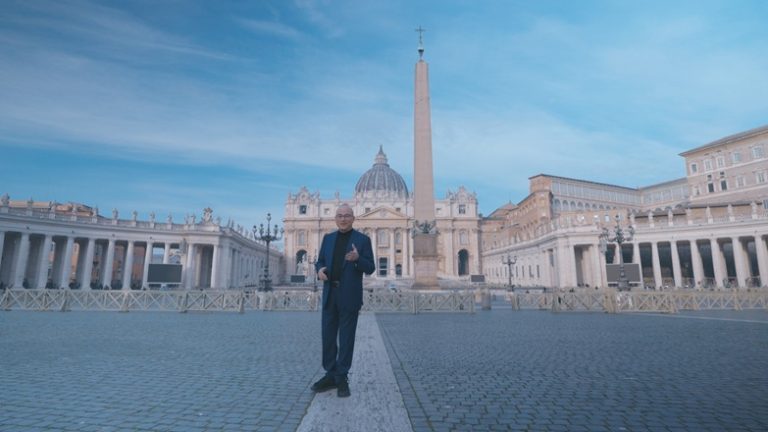 News TV series: Robert and Michelle King work in Vatican City; Bryan Fuller would like to remake Pushing Daisies