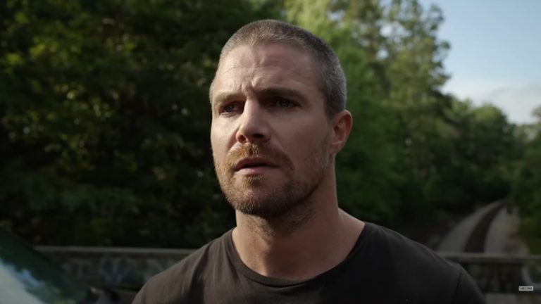 News TV series: Stephen Amell in Baywatch, Tea Leoni in the Newlyweds pilot