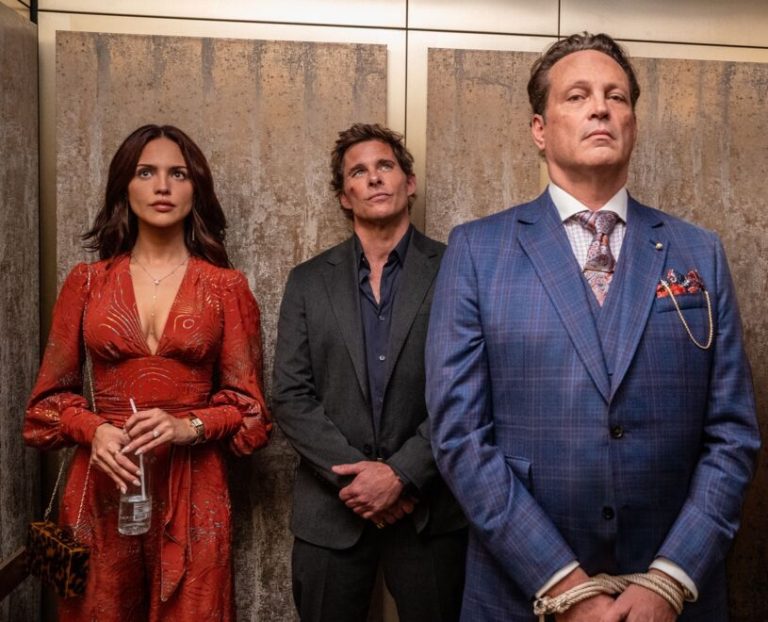 Mike & Nick & Nick & Alice, on Disney+ an action comedy on time travel all laughing