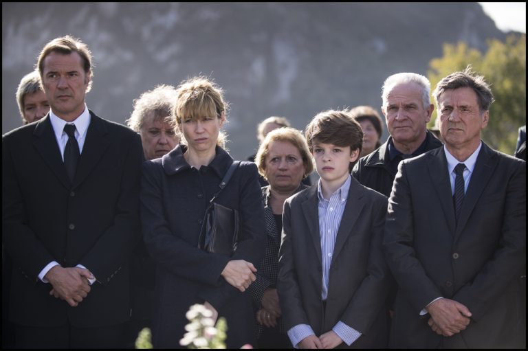 In the name of my daughter the plot of the movie thriller tonight on TV
