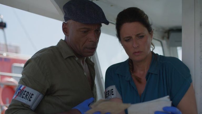 Homicide at Les Saintes, the cycle In the Yellow Sign in French salsa