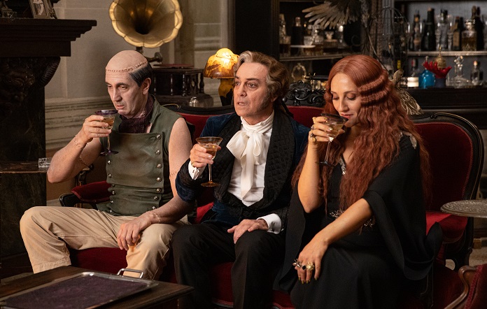 A monstrous family tonight on TV on Rai Movie