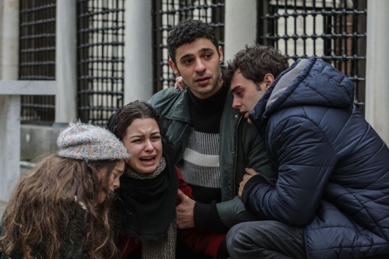 All for my family, the new Turkish series on Channel 5, bets from June 15 to 9