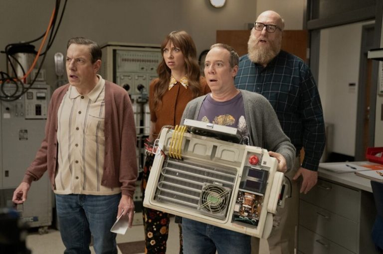 Stuart Fails to Save the Universe, The Big Bang Theory's spinoff is off his mind