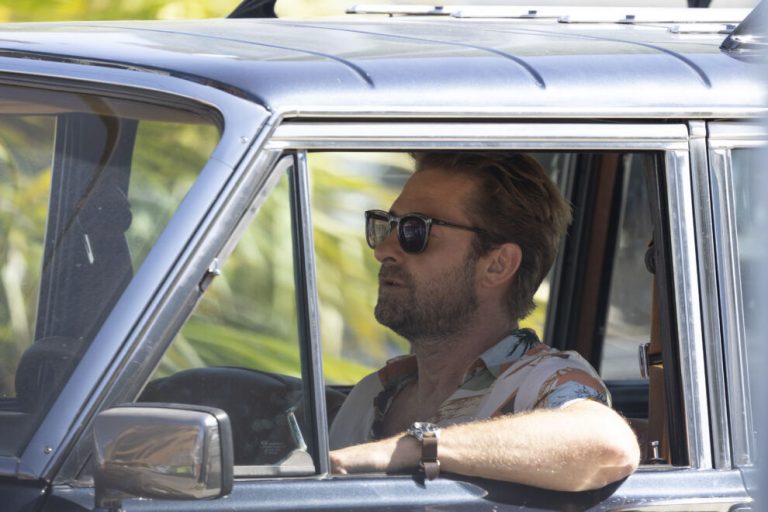 RJ Decker, is Scott Speedman enough for a light crime of Disney+? The review