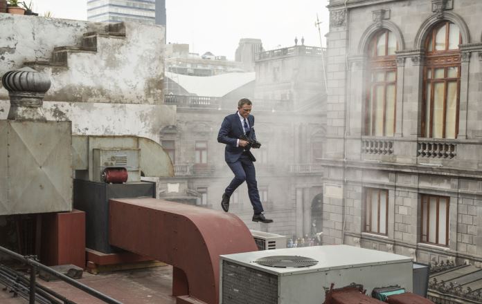 Spectre il film di 007 con Daniel Craig tonight su Tv8