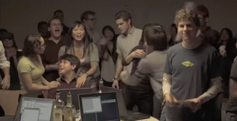 The Social Network the plot of the film tonight on TV